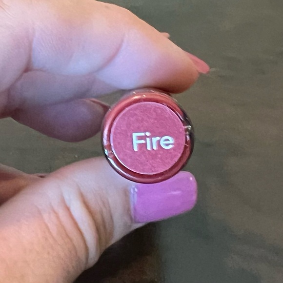 LipSense long lasting lip color - Picture 4 of 4